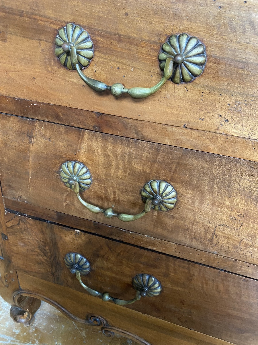 18th Century Solid Walnut Chest Of Drawers -photo-1