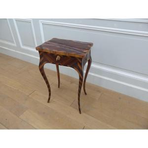 Petite Table d'époque Louis XV Estampillée Fléchy