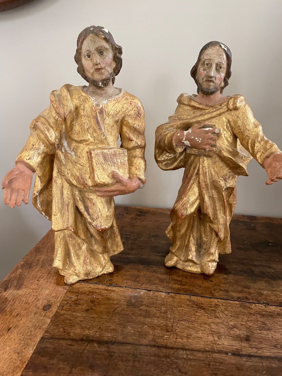 Paire De Statuettes En Bois Doré 