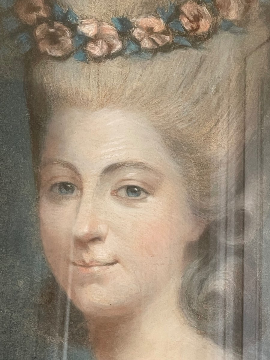 Large Pastel Of A Woman In The 18th Century -photo-4