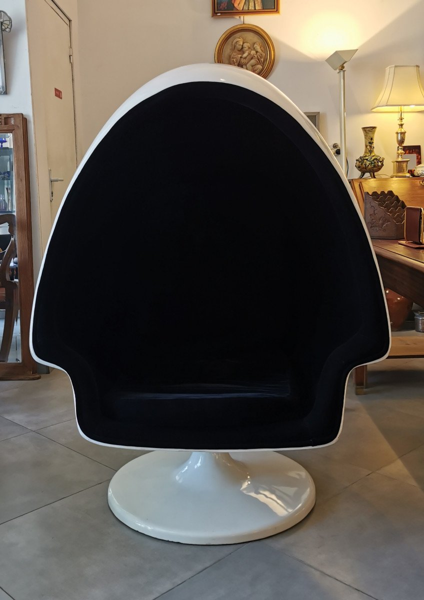 Egg Chair By Lee West.-photo-2