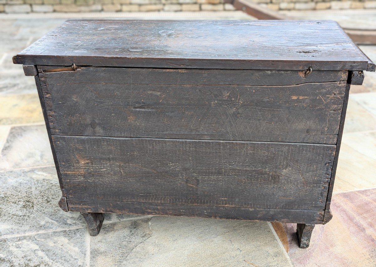 Small Antique Chest In The Renaissance Style -photo-1