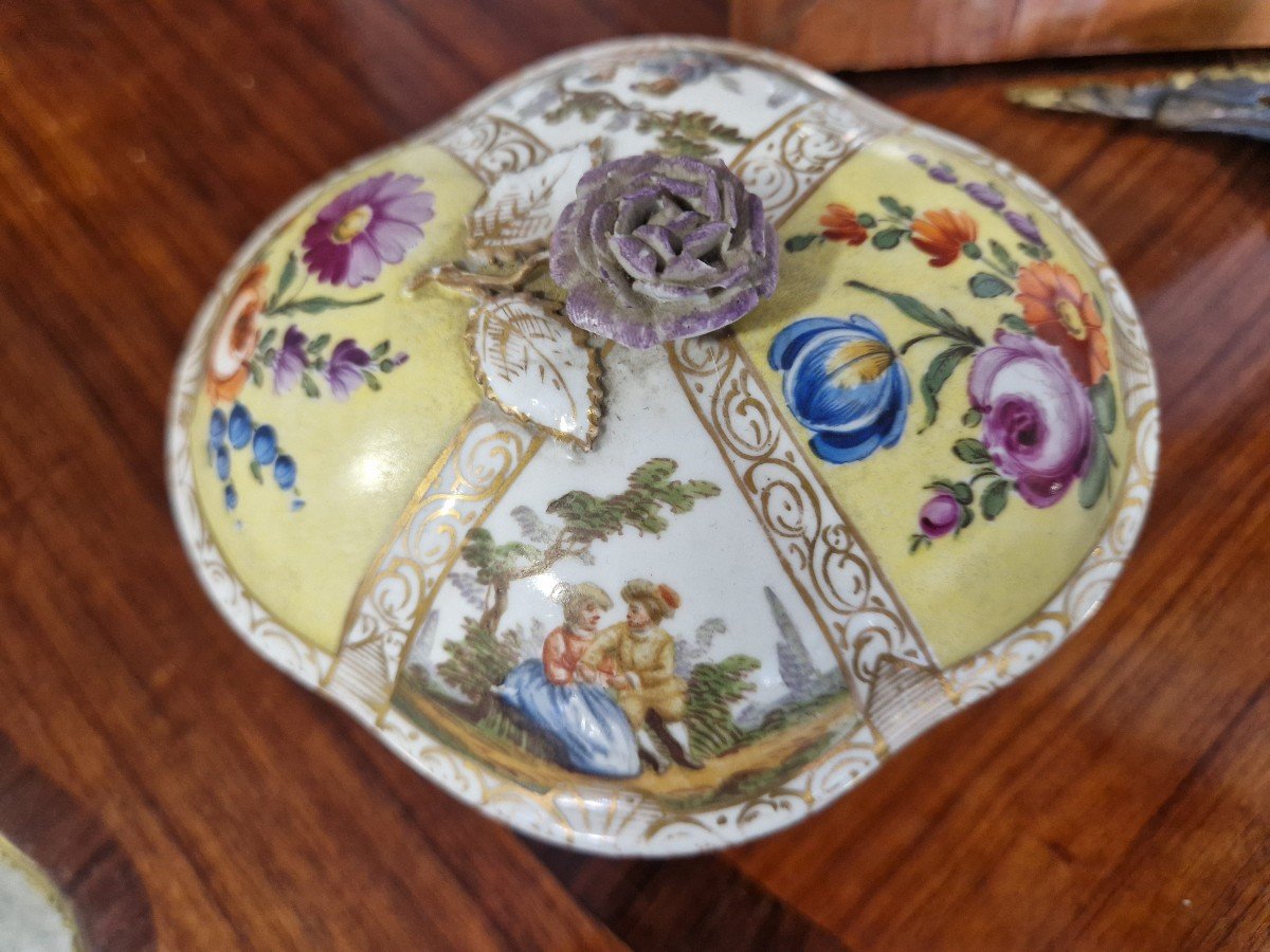 Coffret en porcelaine de Meissen XVIIIème-photo-2