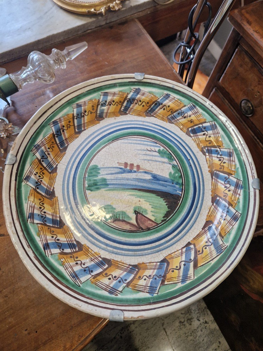 Large 19th Century Neapolitan Polychrome Majolica Plate 