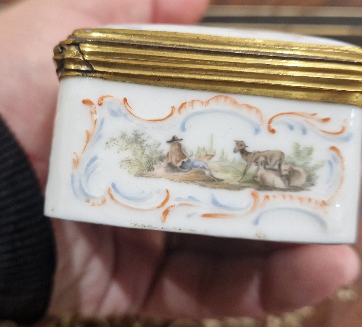 Porcelain Box Painted With 18th Century Bucolic Scenes -photo-3