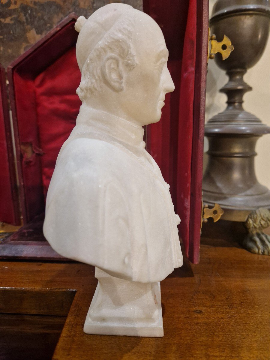 Sugar Marble Bust Depicting A 19th Century Prelate -photo-5