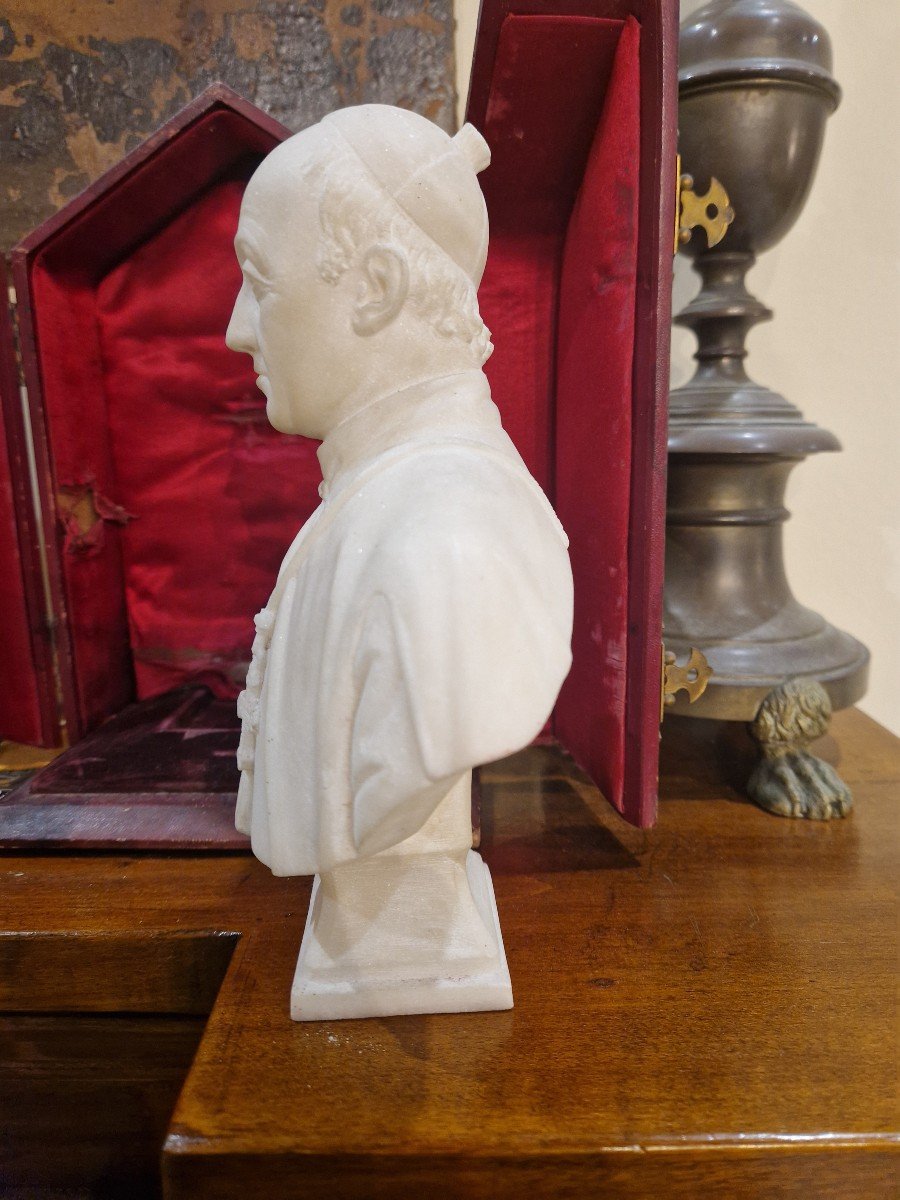 Sugar Marble Bust Depicting A 19th Century Prelate -photo-6