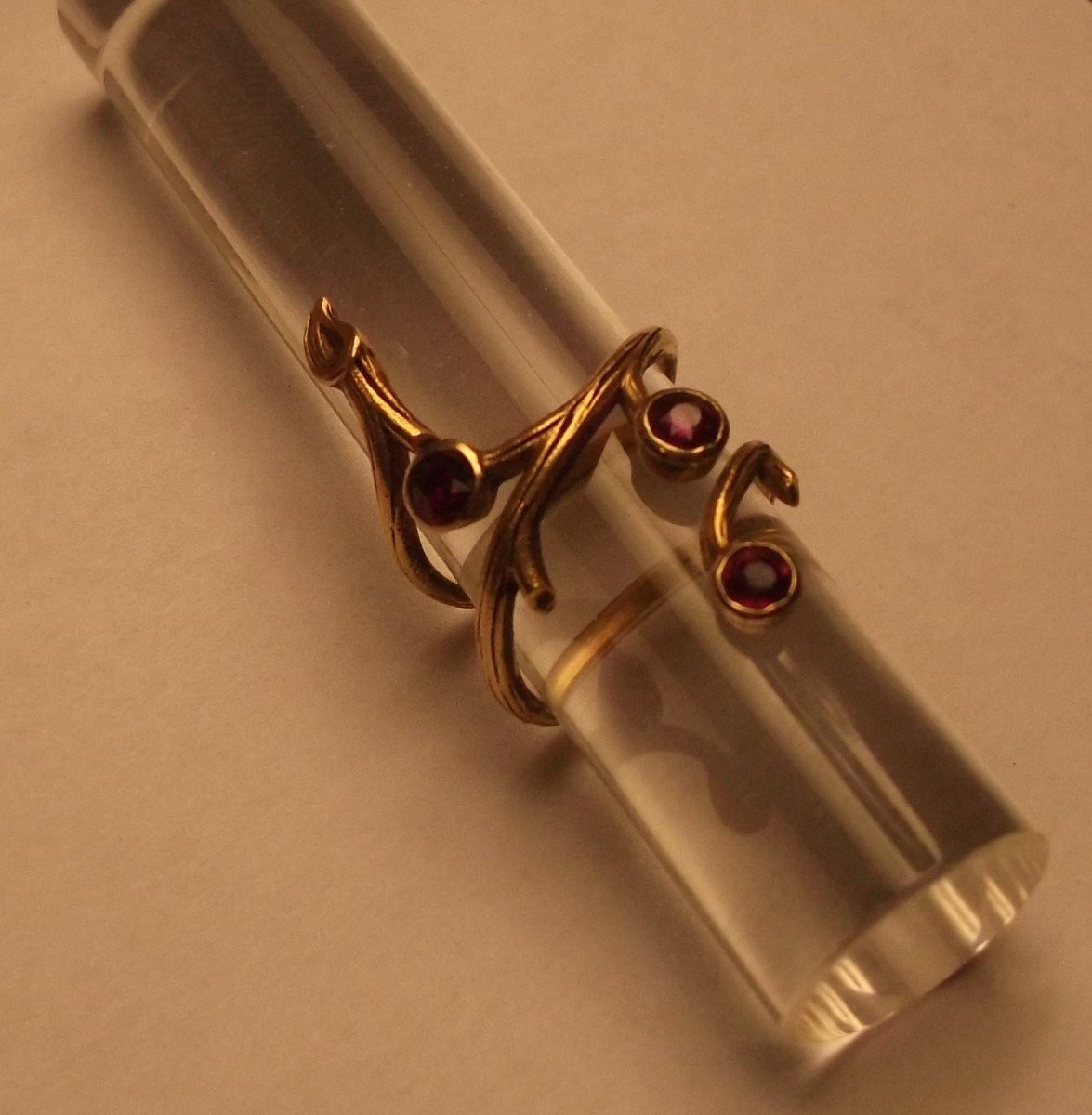 Art Nouveau Scarf Ring - Gold With Rubies