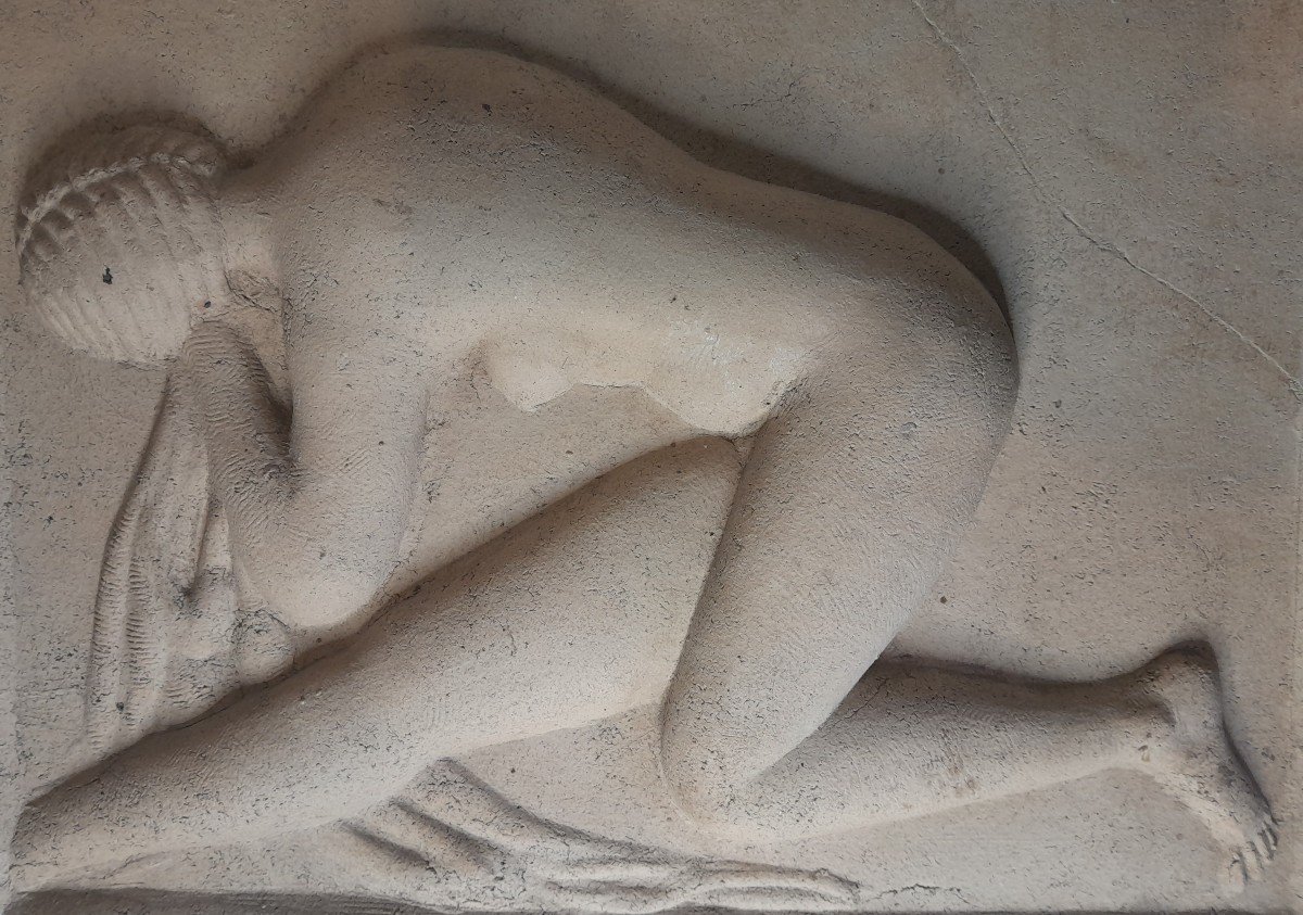 Moissey Kogan (1879-1943) - Concrete  Bas-relief, Nude, "kneeling Relief", 1928-photo-2