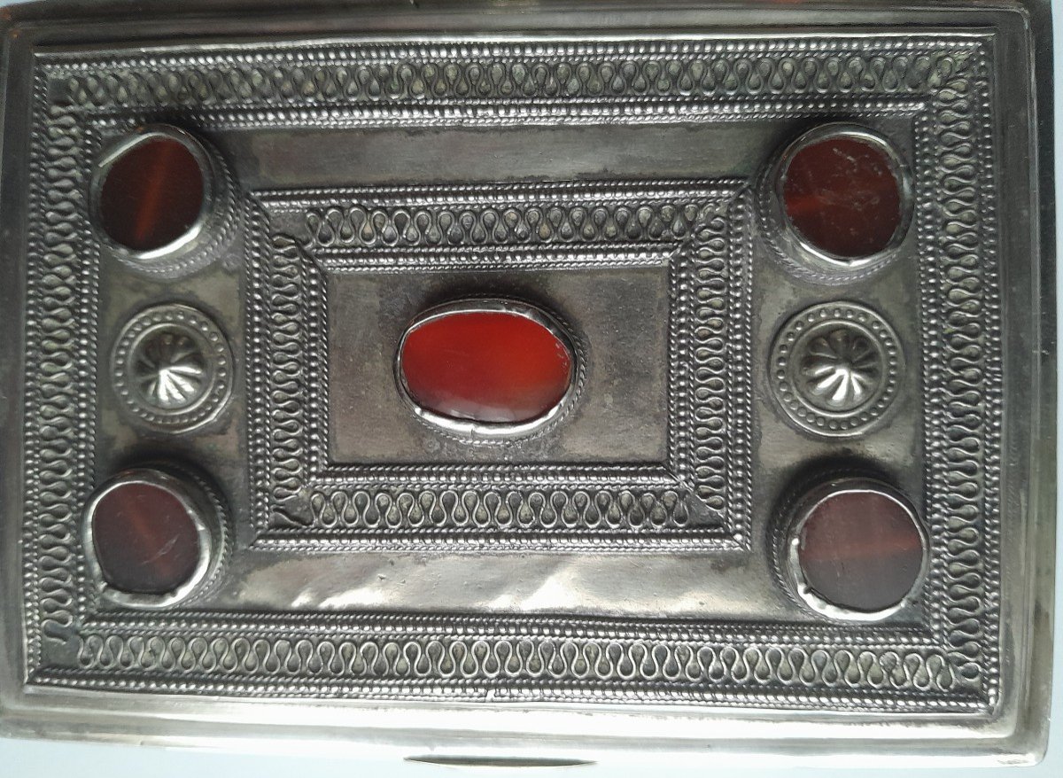 Turkmenistan, Silver And Carnelian Box-photo-2