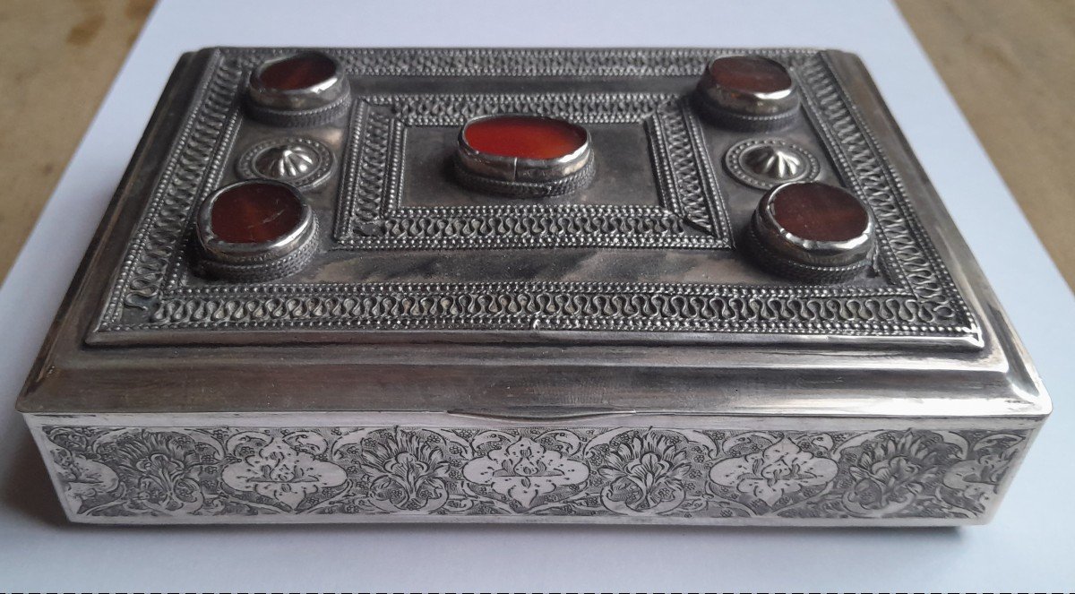 Turkmenistan, Silver And Carnelian Box-photo-3