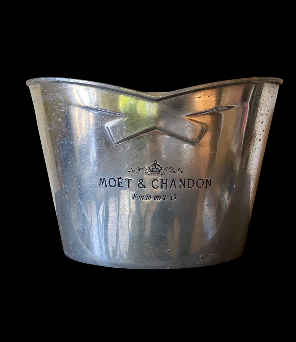 Thermal Champagne Box From The Early 1900s