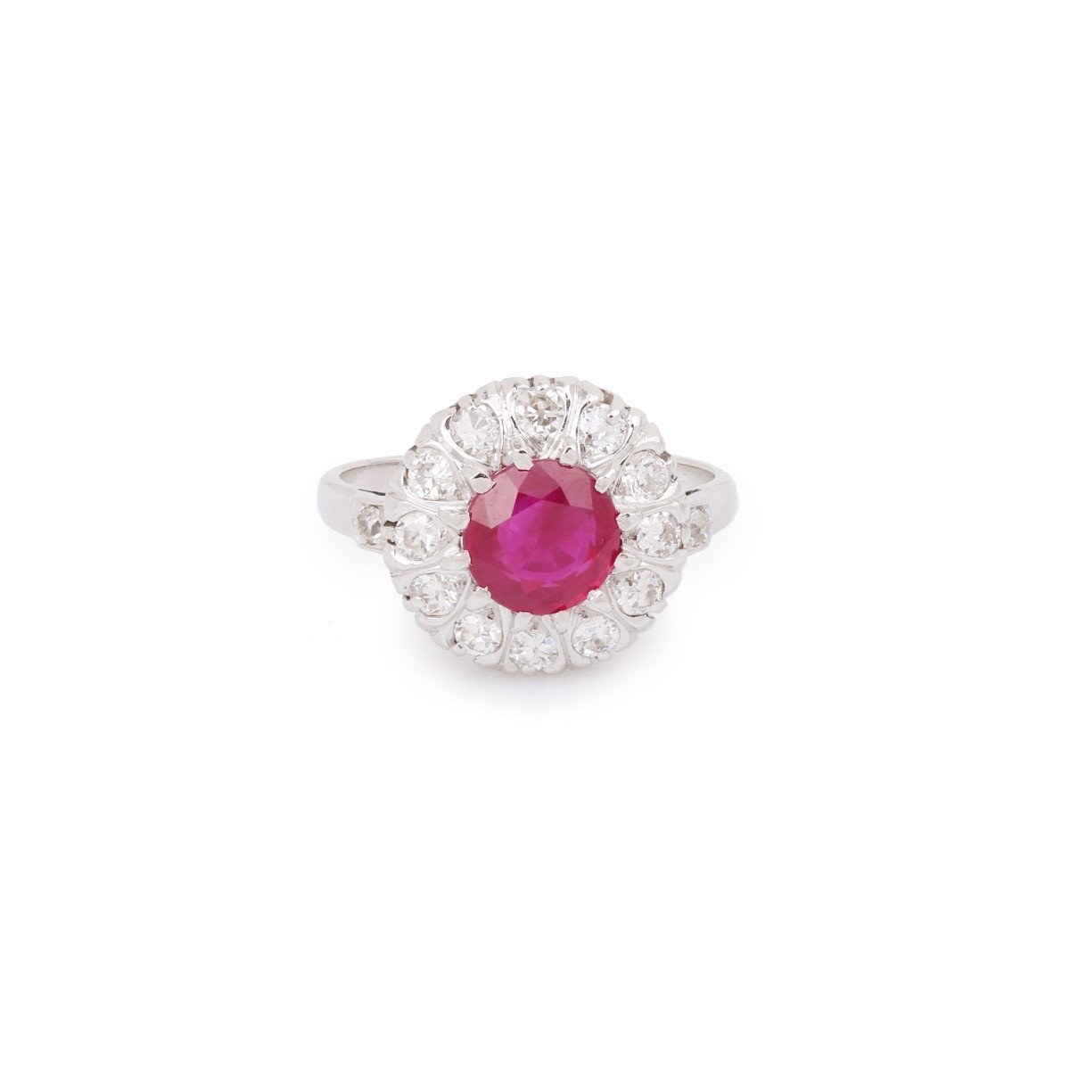 Certified 2 Carats Burmese Ruby Diamonds Platinum 18 Carats White Gold Daisy Ring