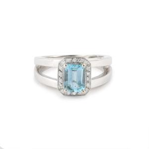 Aquamarine Diamonds 18 Carats White Gold Ring