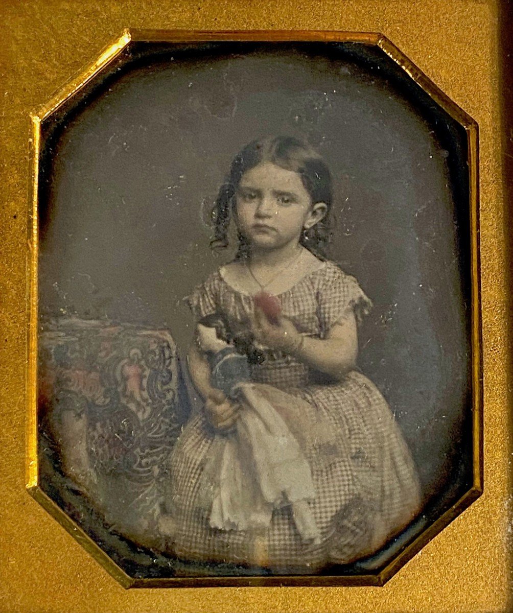 Daguerreotype Child With Doll In Union Case Set Pinchbeck-photo-2