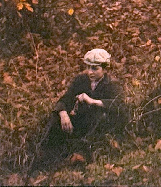 Autochrome "Jeune homme devant un arbre en automne" C. 1905-photo-2