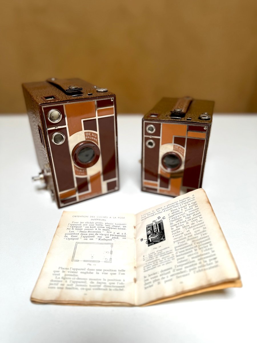 Two Beautiful Brownie 2 And 2a Art Deco Eastman Kodak Circa 1930-photo-4