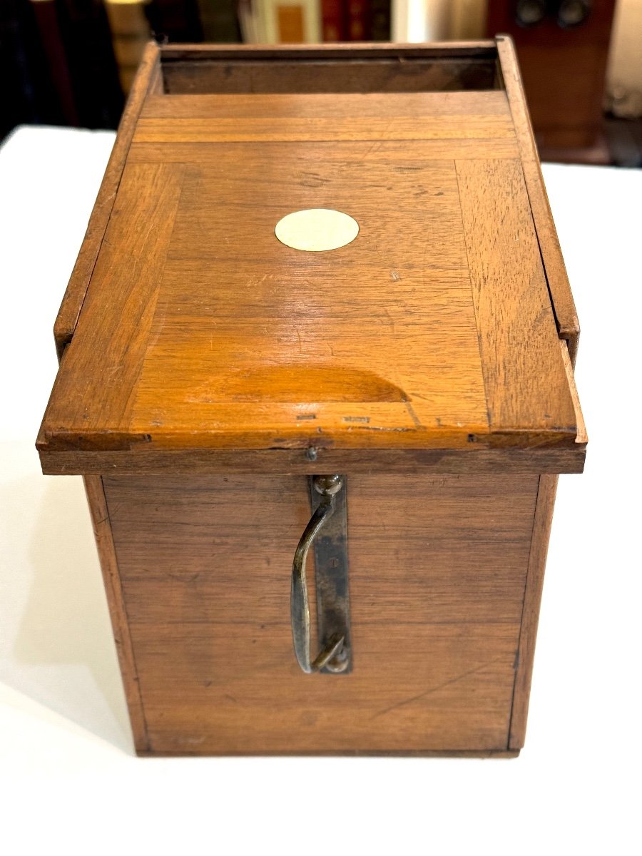 Varnished Wooden Box Containing 20 Glass Plates C. 1920-photo-3