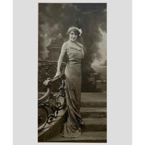 Studio Talbot Signed, Beautiful Elegant In Evening Dress, Belle Epoque, Circa 1910