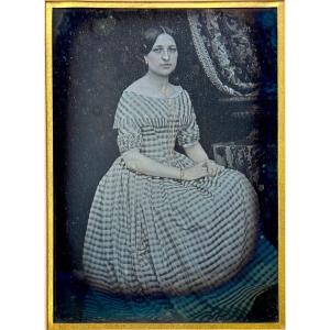 Primitive Daguerreotype "portrait Of A Young Elegant Woman" 1845