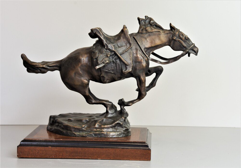 Bronze Sculpture Of The 19th Century-photo-2