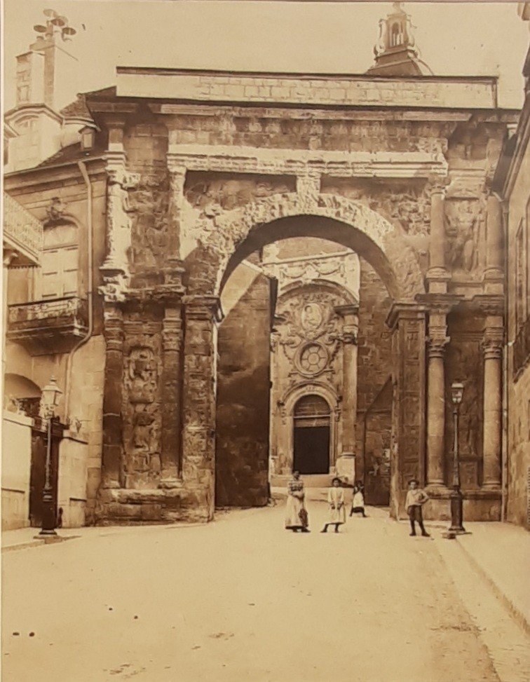 Old Photo Showing The Ancient Triumphal Arch Of Besançon-photo-2