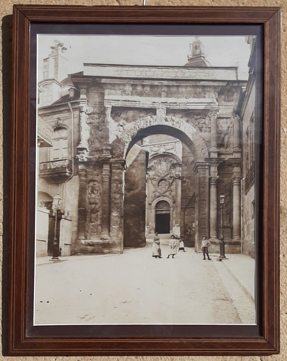 Old Photo Showing The Ancient Triumphal Arch Of Besançon