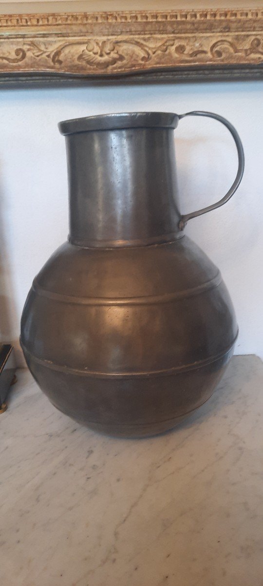 Important Pewter Jug -photo-2