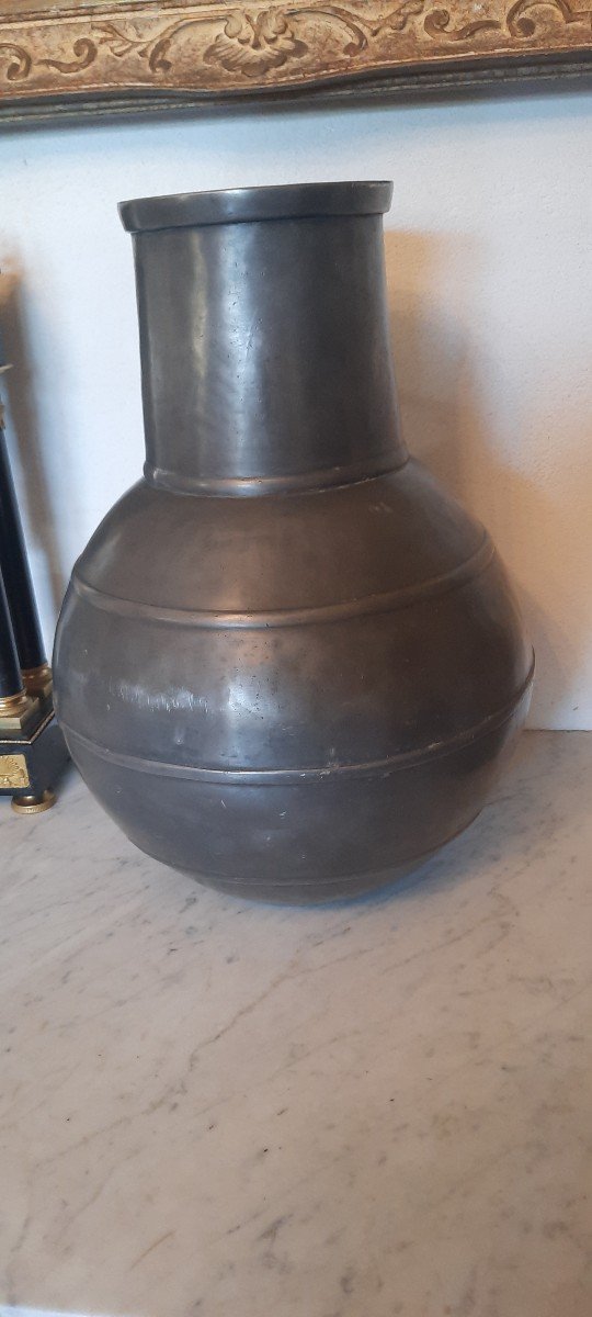 Important Pewter Jug -photo-2