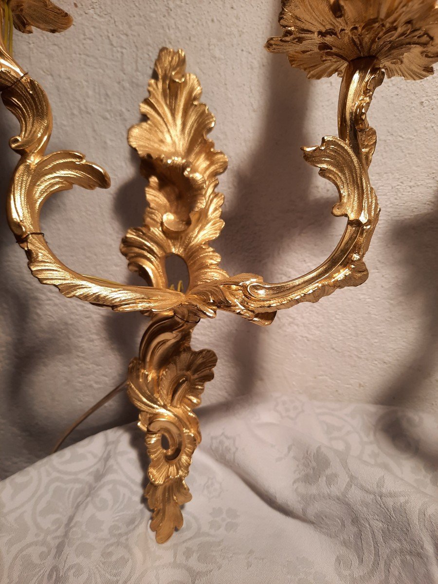 Pair Of Rocaille Style Bronze Sconces-photo-2