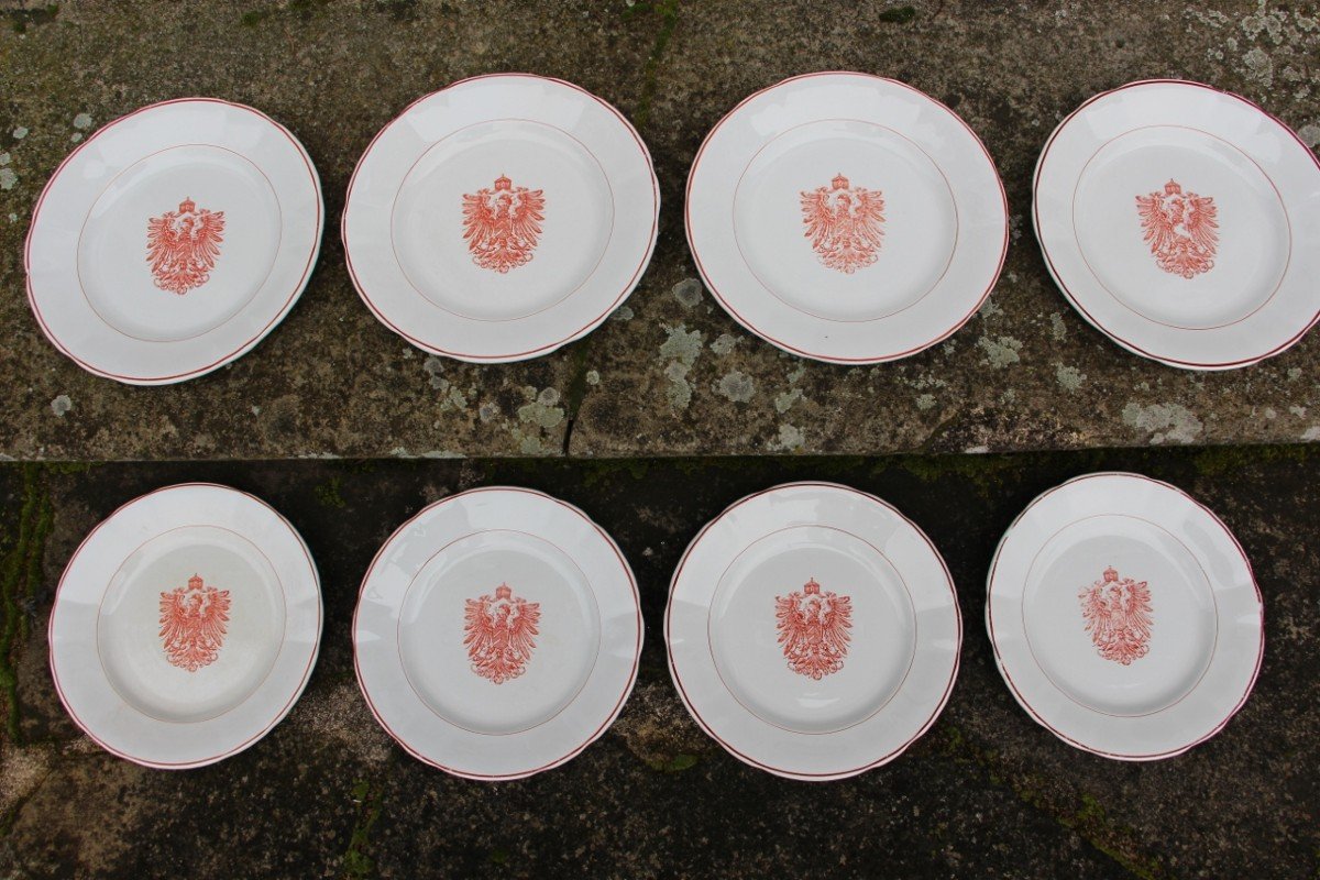 Série De 12 Assiettes Du Service Personnel De Guillaume II Au Palais Impérial De Strasbourg -photo-2