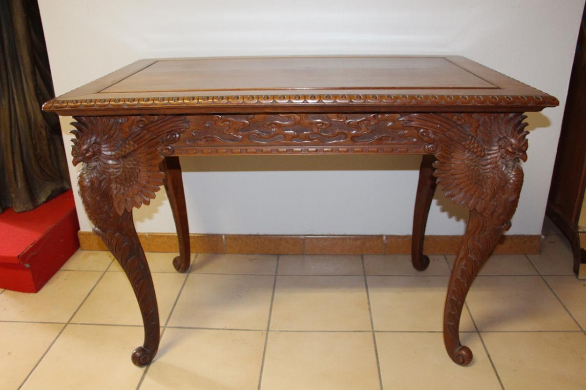 Table Carved Middle Of The Nineteenth Time