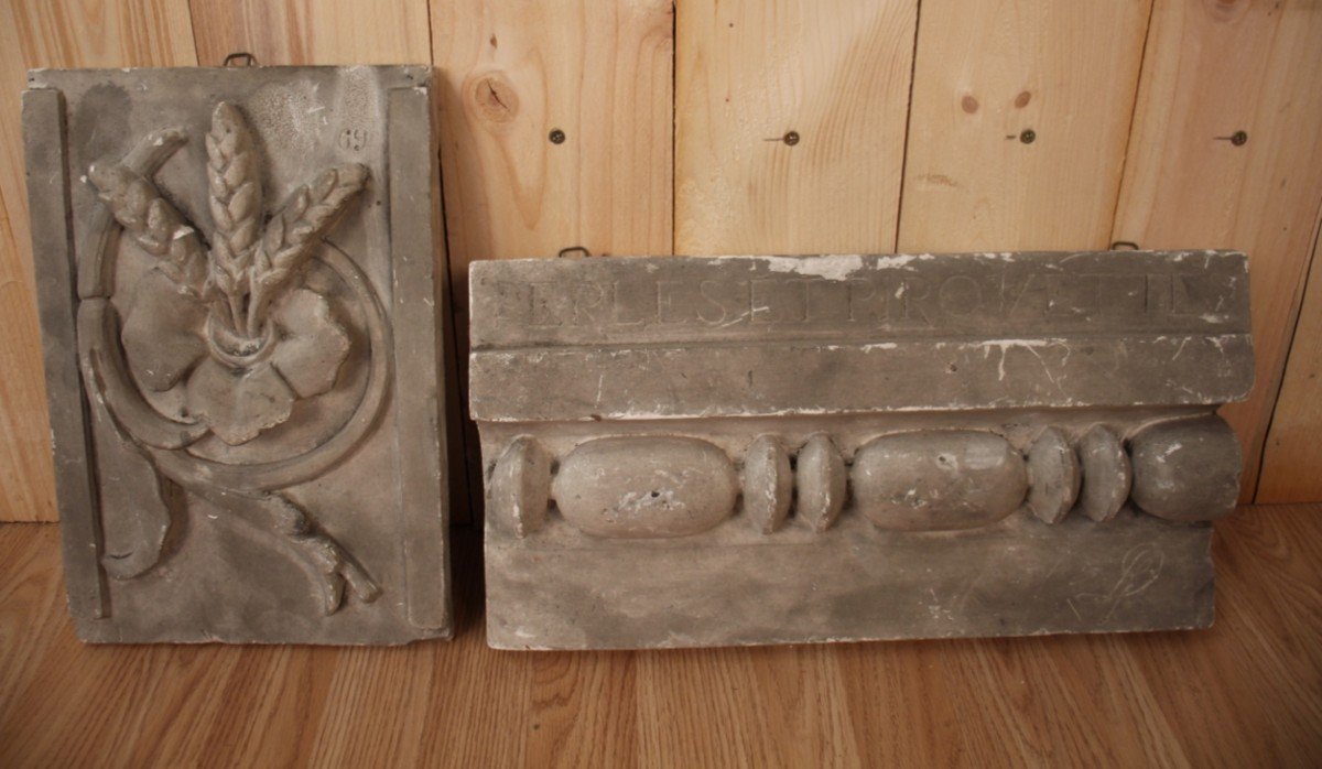 Deux Plâtres d'Atelier De Sculpture 