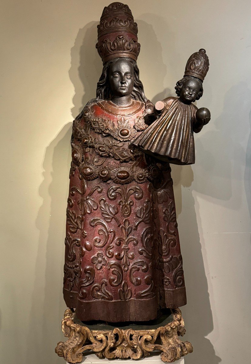 Grande Vierge noire à l'Enfant, Roussillon, 18e S.