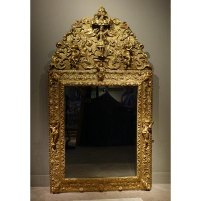 Grand miroir à fronton en bois doré , Provence ou Italie,18e S.