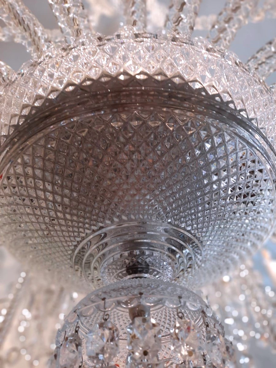 Lustre en cristal de BACCARAT 24 lumières, signé. Modèle crée par Philippe STARCK. XXème siècle