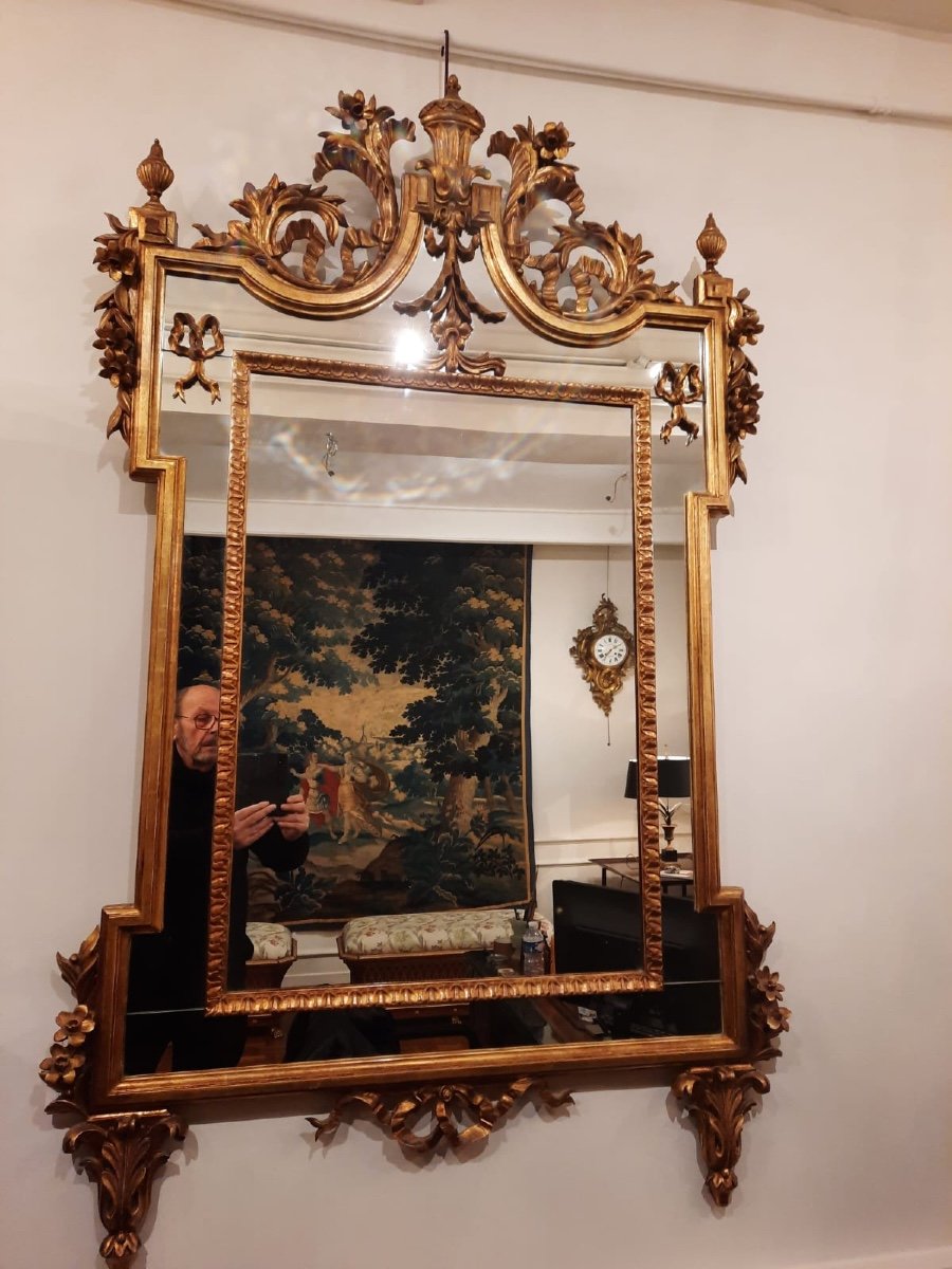 Elegant 19th Century Gilded Wood Mirror With Louis XVI Style Glazing Beads