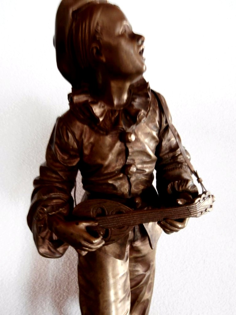 Statue En Bronze Représentant Un Personnage Dit "pierrot".-photo-2