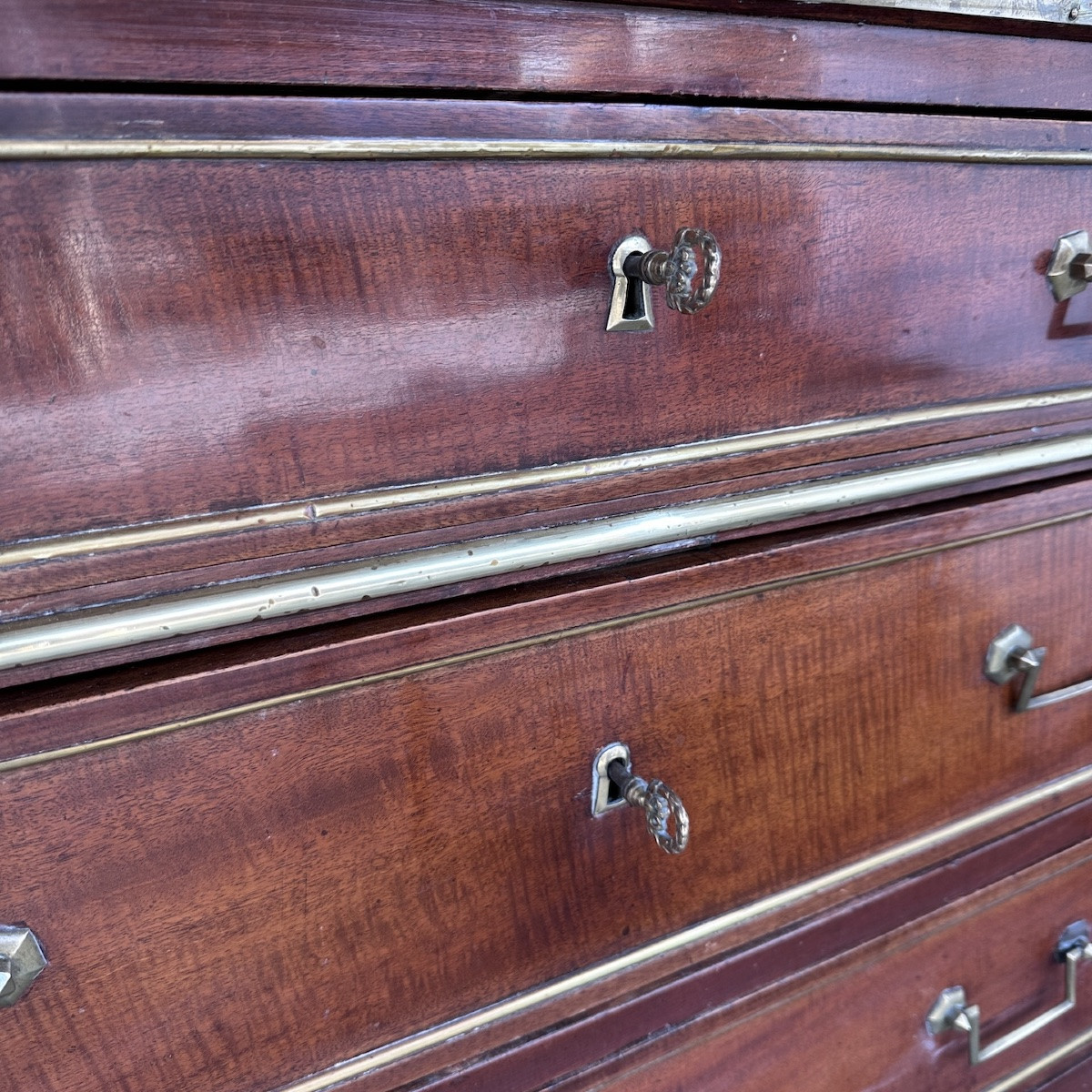 Commode De Style Louis XVI En Acajou-photo-3