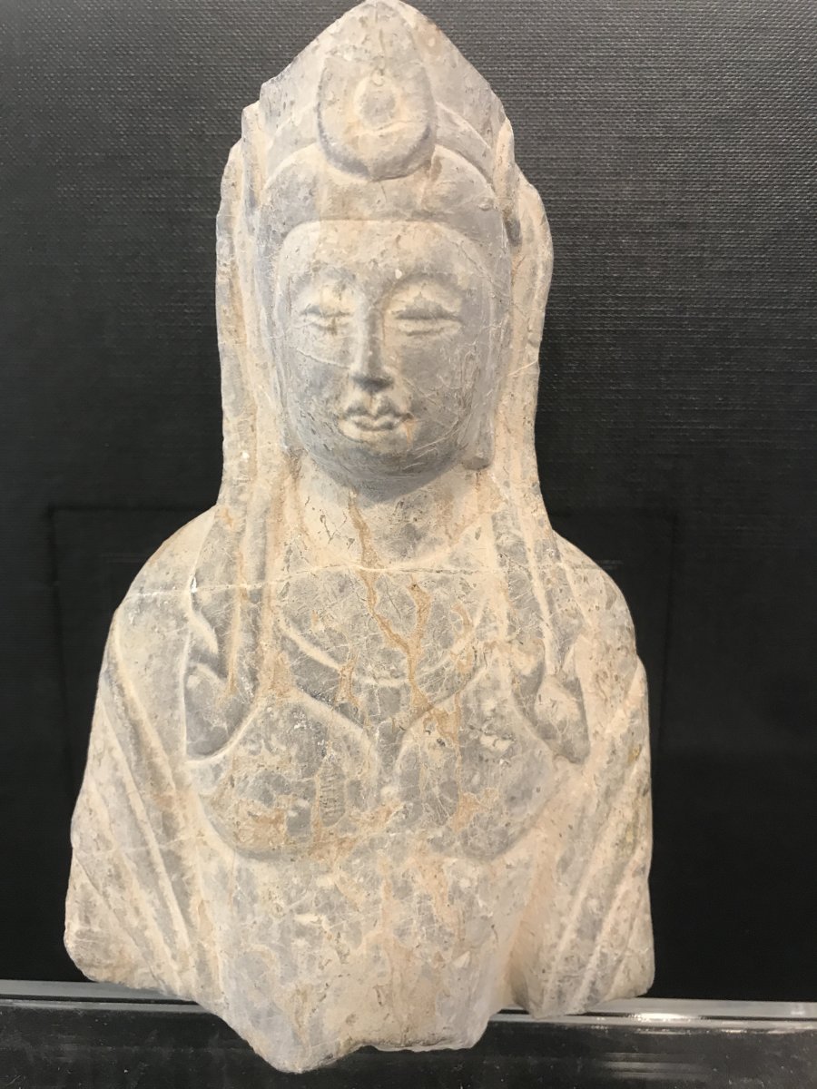 Fragment Of Stele Representing A Bust Of Bodhisattva In Carved Stone