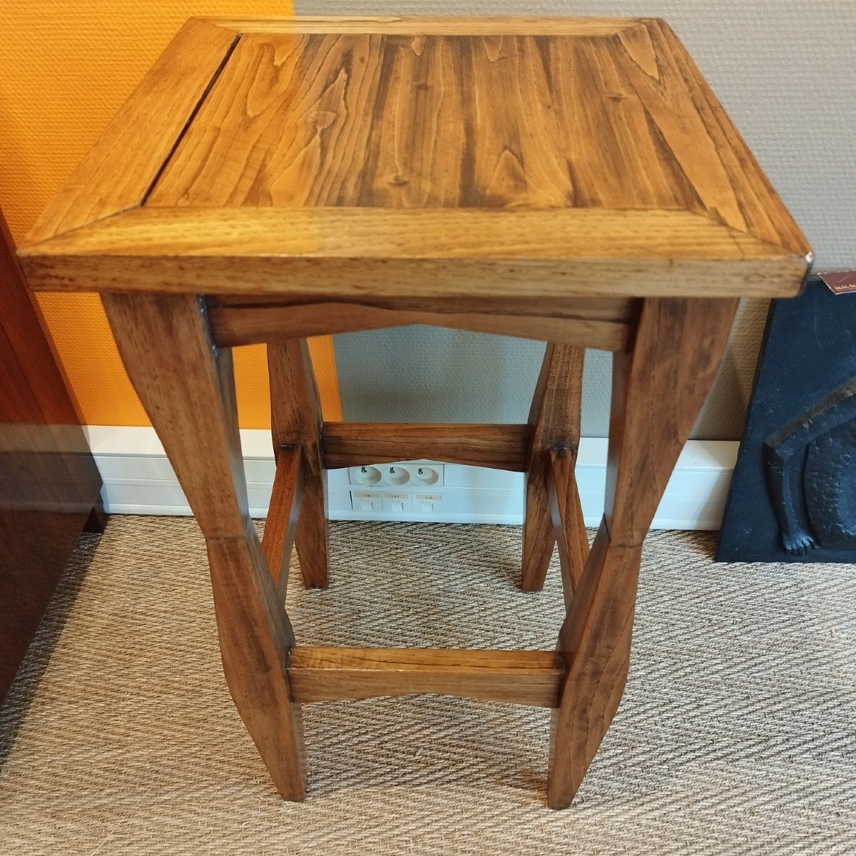 Side Table Stand In Solid Elm-photo-2