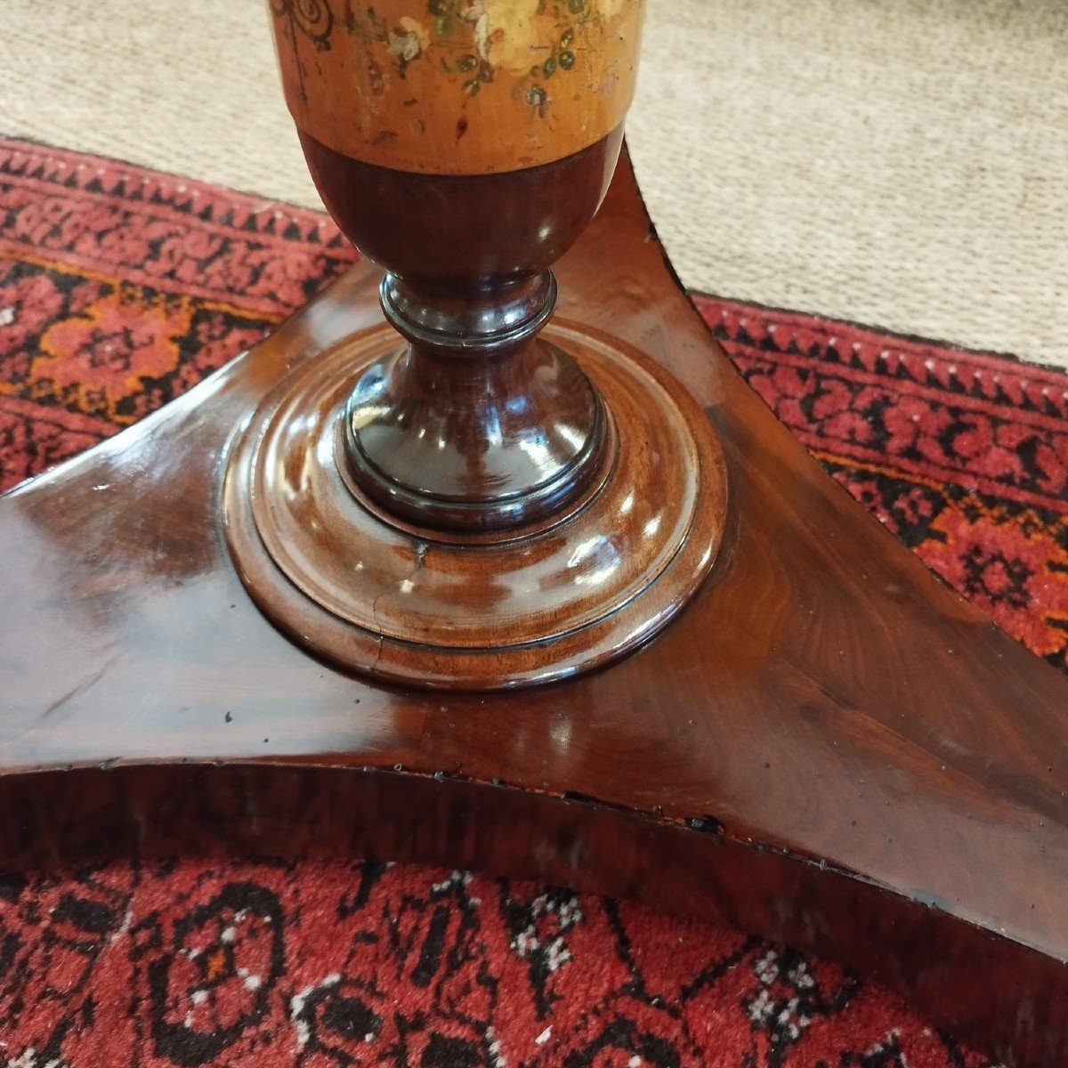 19th Century Mahogany Pedestal Table-photo-3