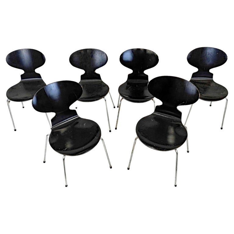 Arne Jacobsen (1902-1971) Six Chairs Model 3101. Edition Fritz Hansen