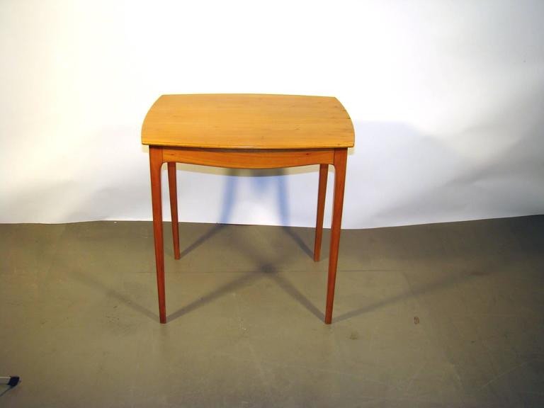 Elegant Cherry Wood Side Table, Opening With A Drawer Circa 1960-photo-2