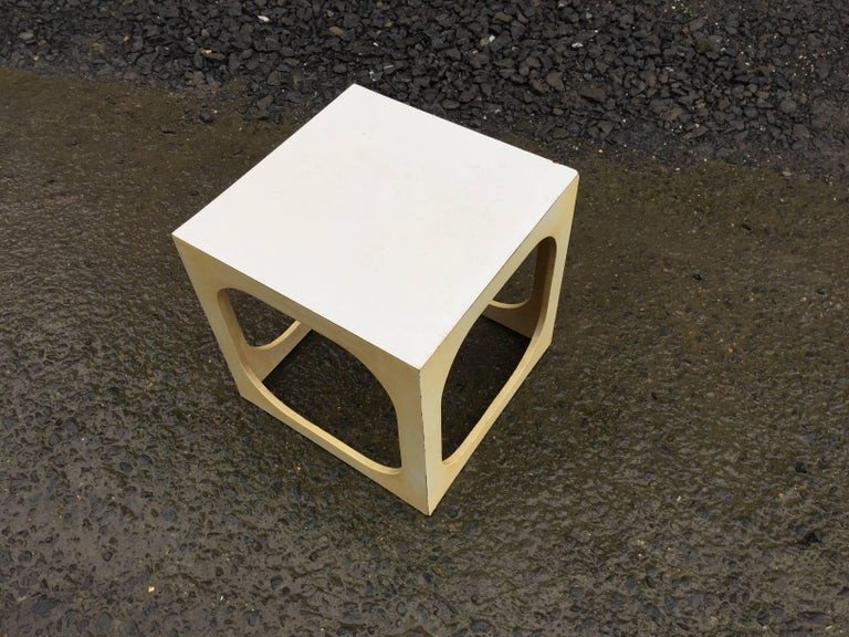 Petite Table d'Appoint En Bois Laqué, Pop Design Circa 1960/1970-photo-1