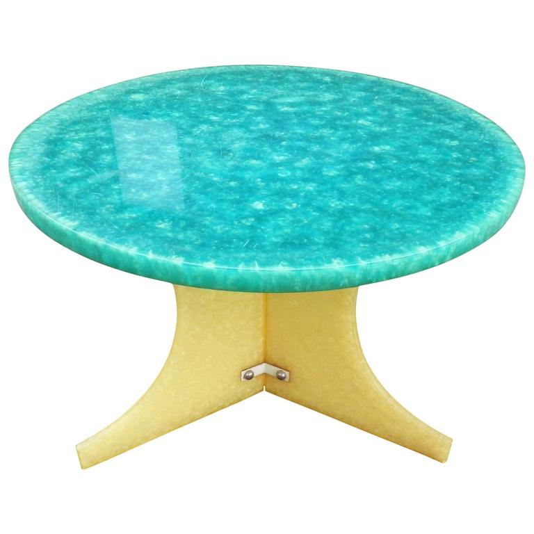 Original Table Lounge In Resin Towards 1960/1970