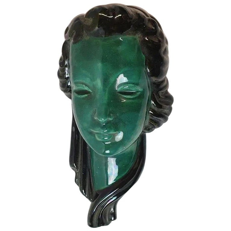 Masque en ceramique circa 1950