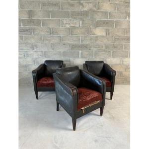 Suite De Trois Fauteuil Club En Cuir Circa 1900/1930