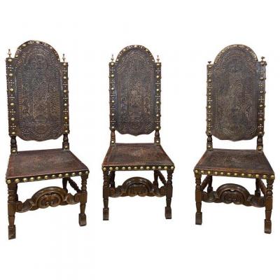 3 Grandes Chaises En Cuir De Cordoue , Espagne XIX Eme, Provenance Chateau  Centre De La France