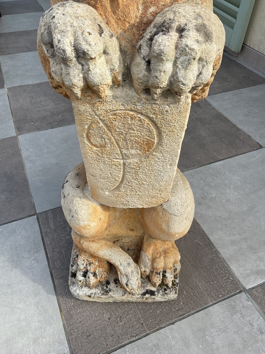 Paire De Statues En Pierre Figurant Des Lions Assis -photo-4